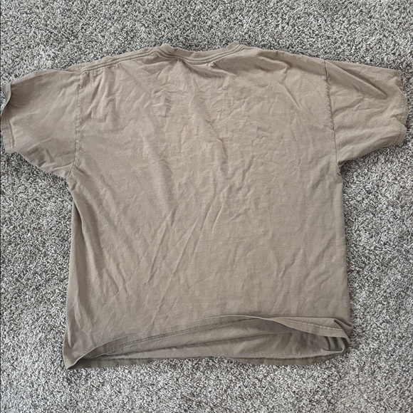 Vintage Gildan Men’s XL Heavy Cotton 2000s Graphic Tan T Shirt - Picture 4 of 4